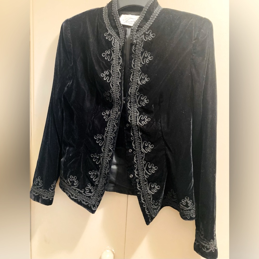 Vintage Asian Black Velvet Jacket Women’s Size 6